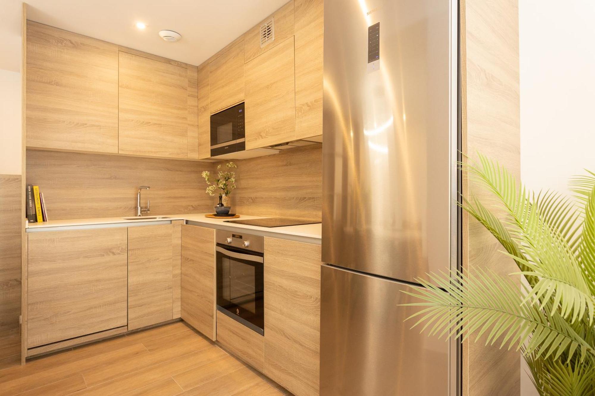 General Oraa - Darya Living Apartment มาดริด ภายนอก รูปภาพ